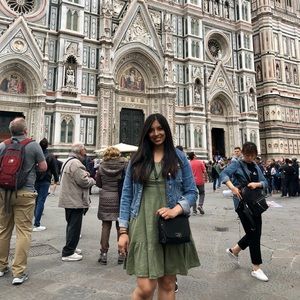 Meet your Posher, Alyshah